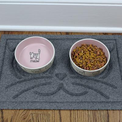 Show full view: Bungalow Flooring WaterHog Kitty Face Cat Placemat, 12x18-in, Bluestone slide 4 of 6