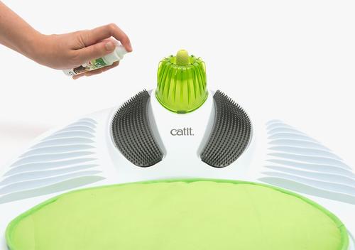 Show full view: Catit Catnip Spray, 2-oz bottle slide 3 of 7