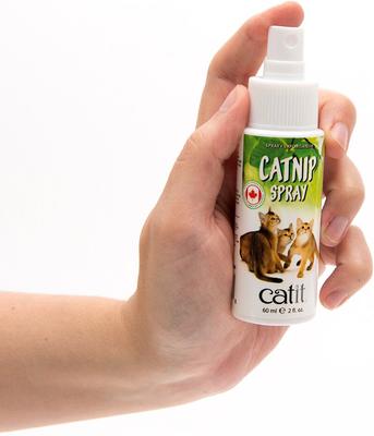 Show full view: Catit Catnip Spray, 2-oz bottle slide 5 of 7
