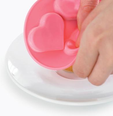 Show full view: Catit Creamy Ice Pops Silicone Tray Cat Tray, Pink slide 4 of 5