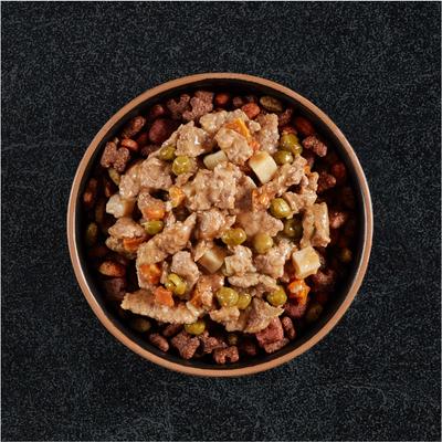 Show full view: Cesar Home Delights Slow Cooked Chicken & Vegetables Dinner in Sauce Small Breed Adult Wet Dog Food Trays, 3.5-oz, case of 24 slide 4 of 12