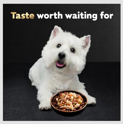 Show full view: Cesar Simply Crafted Chicken, Duck, Purple Potatoes, Pumpkin, Green Beans & Brown Rice & Chicken, Carrots, Barley & Spinach Variety Pack Adult Wet Dog Food Meal Topper, 1.3-oz tub, case of 16 slide 5 of 11