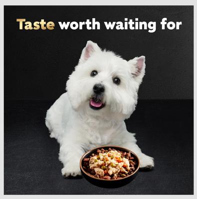 Show full view: Cesar Simply Crafted Variety Pack Chicken, Carrots, Potatoes & Peas & Beef, Chicken, Purple Potatoes, Green Beans & Red Rice Adult Wet Dog Food Topper, 1.3-oz, pack of 8 slide 5 of 11