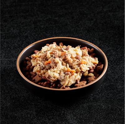 Show full view: Cesar Wholesome Bowls Beef, Chicken, Carrots, Barley & Green Beans Recipe Small Breed Adult Soft Wet Dog Food, 3-oz bowl, case of 10 slide 4 of 11