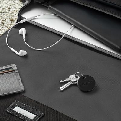 Show full view: Chipolo ONE Bluetooth Dog, Cat & Horse Tag, White slide 9 of 12