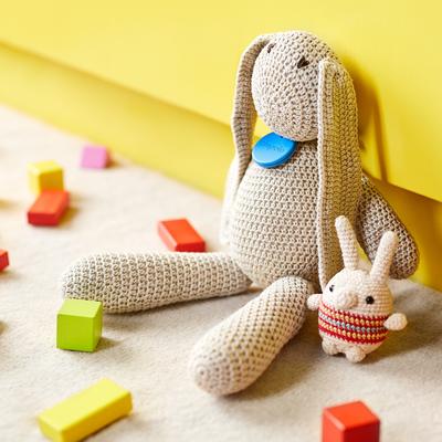 Show full view: Chipolo ONE Bluetooth Dog, Cat & Horse Tag, Yellow slide 8 of 13