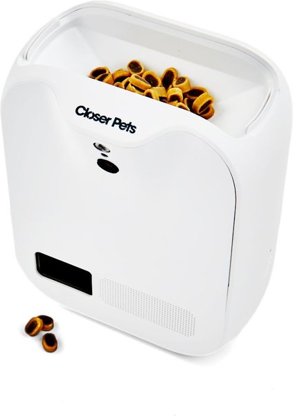 Closer Pets TreatView with Pet Camera Dog & Cat Treat Dispenser, White