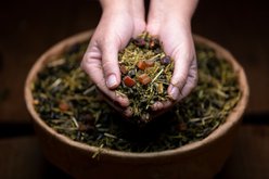 Crypto Aero Wild Forage Soy-Free, Molasses-Free Farm Animal & Horse Feed, 40-lb bag slide 2 of 8