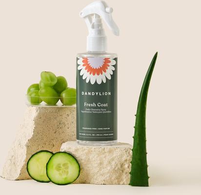 Show full view: Dandylion Fresh Coat Daily Cleansing Dog Spray, 8.4-fl oz bottle slide 3 of 5