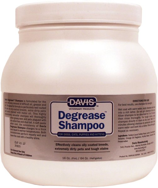 Show full view: Davis Degrease Dog & Cat Shampoo, 64-fl oz bottle slide 1 of 2