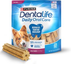 DentaLife Daily Oral Care Chicken Flavor Small/Medium Adult Dental Dog Treats, 25 count pouch
