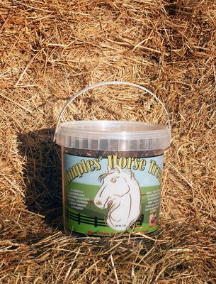 Show full view: Dimples Horse Treats Molasses Horse Treats, 3-lb slide 1 of 10