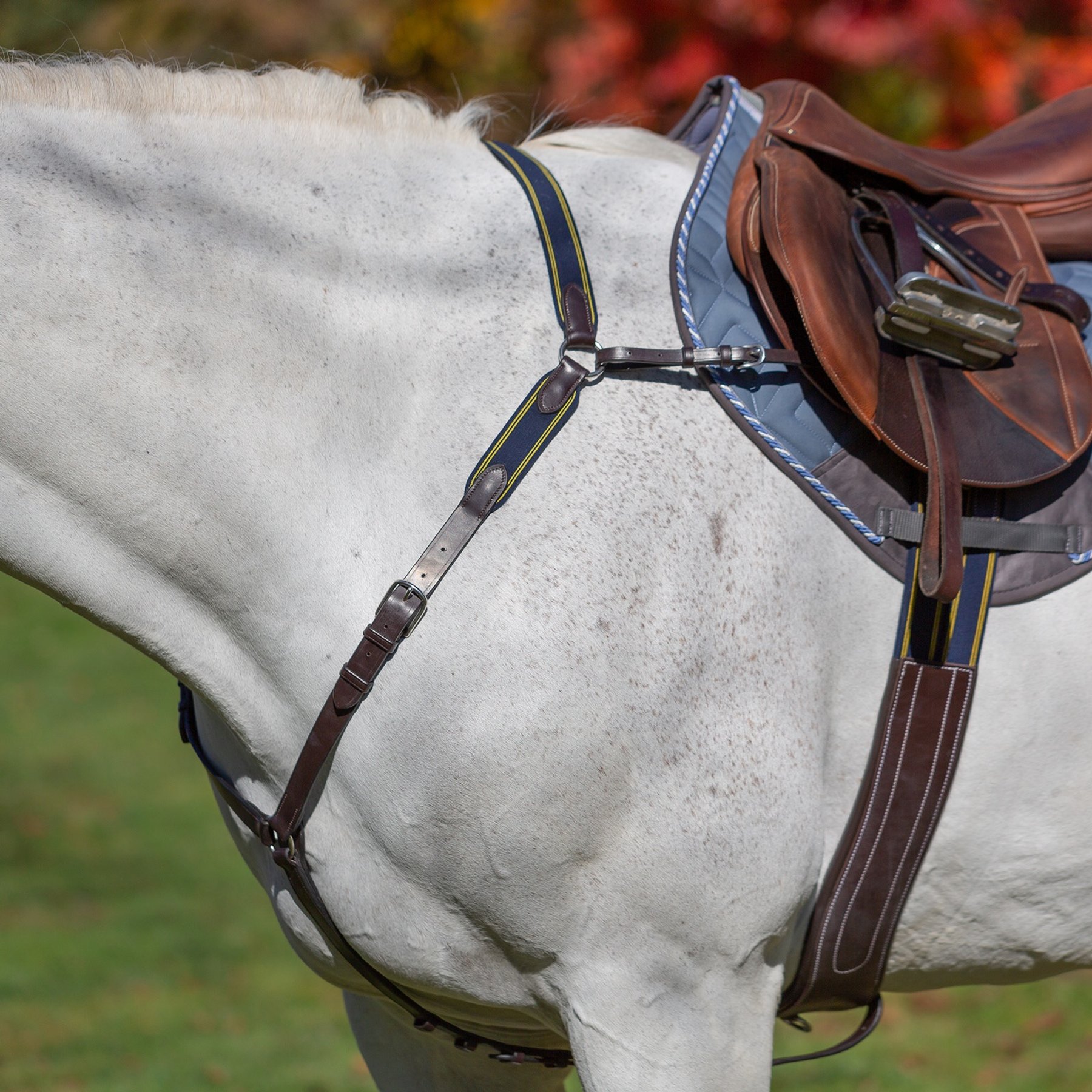 Equinavia Valkyrie Elastic Horse Breastplate, Chocolate Brown, Cob