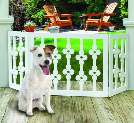 Show full view: Etna Flower Cut Out Design Adjustable Wooden Pet Gate, White slide 3 of 4