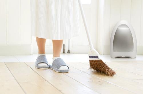 Show full view: EyeVac Home Touchless Vacuum Cleaner, White slide 8 of 9