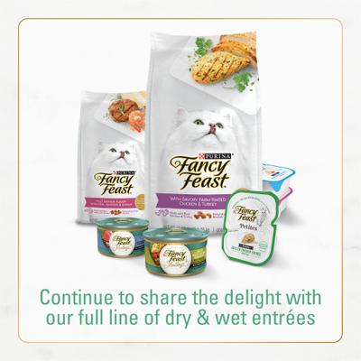 Show full view: Fancy Feast Gourmet Ocean Fish & Salmon & Accents of Garden Greens Dry Cat Food, 16-oz bag, pack of 4 slide 8 of 12