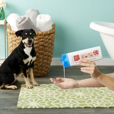 Show full view: Four Paws Magic Coat Tangles & Mats Shampoo for Dogs, 16-fl oz bottle slide 4 of 8