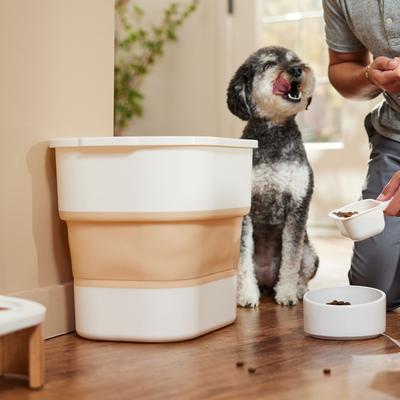 Show full view: Frisco Airtight Collapsible Dog & Cat Food Storage, 30-lb slide 6 of 8