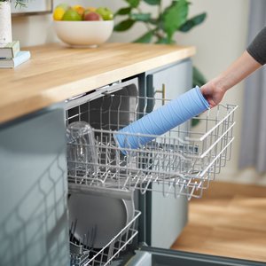 Frisco Silicone Dog & Cat Food Mat, Blue, Medium