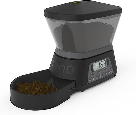 Show full view: Gamma2 Nano Automated Dog & Cat Feeder, Black slide 4 of 7