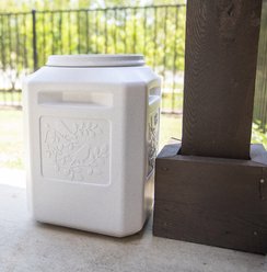 Gamma2 Vittles Vault Outback Bird Food Storage, 35-lb