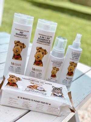 Show full view: Giovanni Professional Multipurpose Oatmeal & Coconut Dog & Cat Wipes, 75 count slide 2 of 2