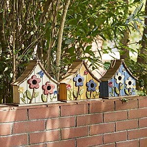 Glitzhome Washed Distressed Solid Wood Two-Story Townhouse Garden with 3D Flowers Birdhouse, Yellow