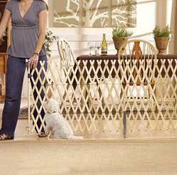 GMI Keepsafe Wooden Expanding Pet Gate, 9-ft wide