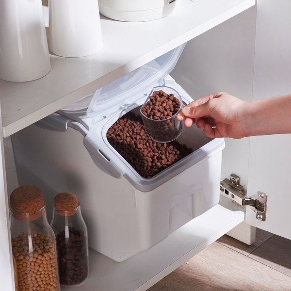 Hanamya Container with Measuring Cup Dog & Cat Food Storage