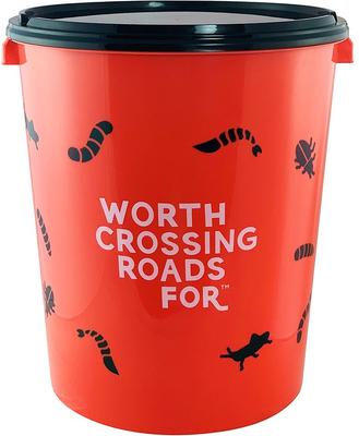 Show full view: Happy Hen Treats Bucket Treat Storage, 11-lb slide 2 of 2