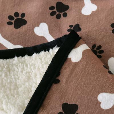 Show full view: HappyCare Textiles advanced Pets Print cozy Waterproof Cat & Dog blanket, White Bone slide 7 of 10