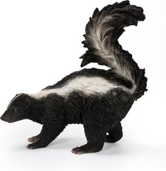 Hi-Line Gift Walking Skunk Statue, Black/White, 12.01-in