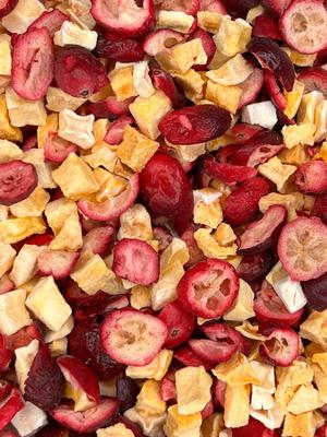 Show full view: Higgins Sunburst Freeze-Dried Fruit Cranberry Mango Small Animals Treats, .5-oz bag slide 2 of 6