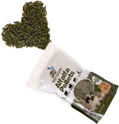 High Desert Small Animal Feed Alfalfa Pellets Small Animal Food, 31-oz bag slide 2 of 2