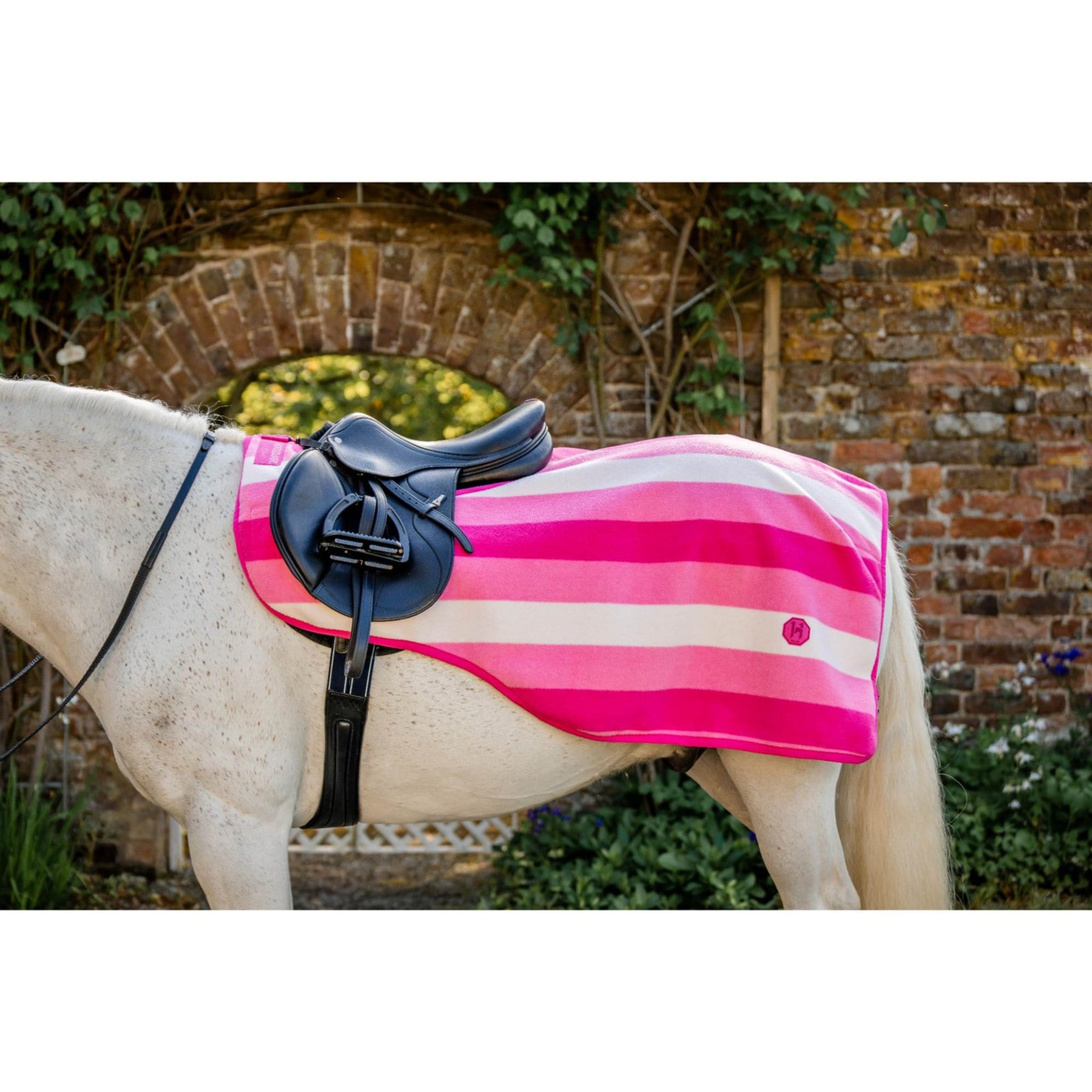 Horseware Newmarket Horse Exercise Sheet, Witney Pink, X-Large