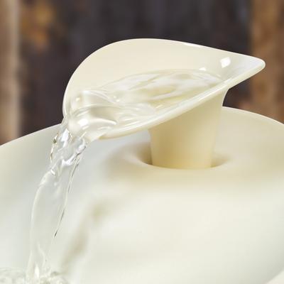 Show full view: IRIS Dog & Cat Two Flow Options Automatic Water Fountain, White, 44-oz slide 5 of 12