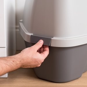 IRIS Hooded Corner Cat Litter Box with Front Door Flap & Scoop, Gray