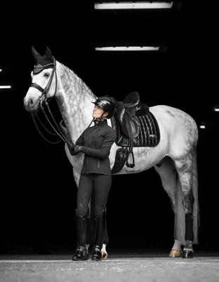 Show full view: LeMieux Loire Classic Dressage Square Saddle Pads, Large, Black slide 2 of 3