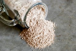 Little Farmer Products Coop Right Chicken Dust Bath, 3-lb bag slide 2 of 3