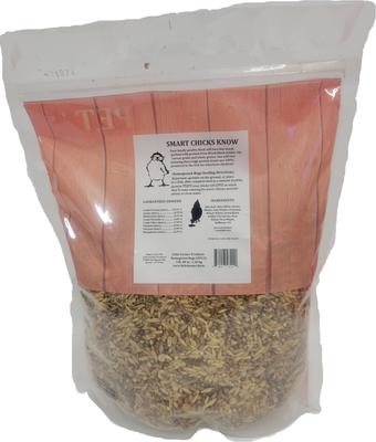 Show full view: Little Farmer Products Homegrown Bugs Black Soldier Fly Grubs & Grains Chicken Treats, 3-lb bag slide 3 of 5