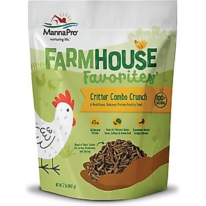 Manna Pro Farmhouse Favorites Critter Combo Crunch Chicken Treats, 2-lb bag