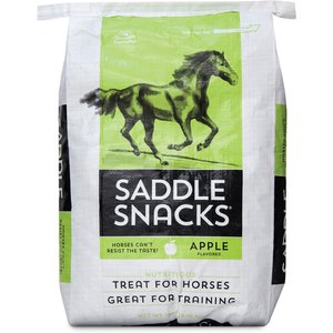 Manna Pro Saddle Snacks Apple Flavored Pellet Horse Treats, 18-lb bag