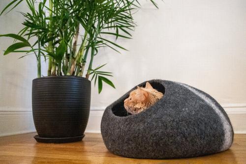 Show full view: Mau Horizon Large Wool Felt Cave Cat Bed, Dark Gray slide 3 of 7