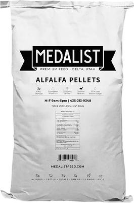 Show full view: Medalist MINI Alfalfa Pellets Horse Feed, 50-lb bag slide 4 of 10
