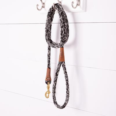 Show full view: Mendota Products Large Snap Camouflage Rope Dog Leash, Salt & Pepper, 6-ft long, 1/2-in wide slide 5 of 7