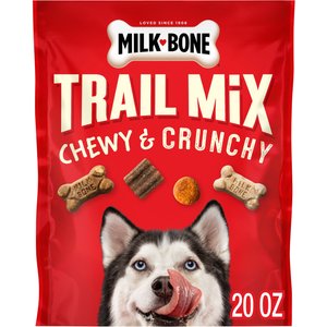 Milk-Bone Trail Mix with Real Beef & Sweet Potato Chewy & Crunchy Dog Treats, 20-oz bag