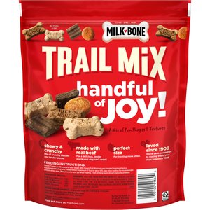 Milk-Bone Trail Mix with Real Beef & Sweet Potato Chewy & Crunchy Dog Treats, 20-oz bag