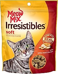 Meow Mix Irresistibles White Meat Chicken Soft & Chewy Cat Treats, 3-oz bag