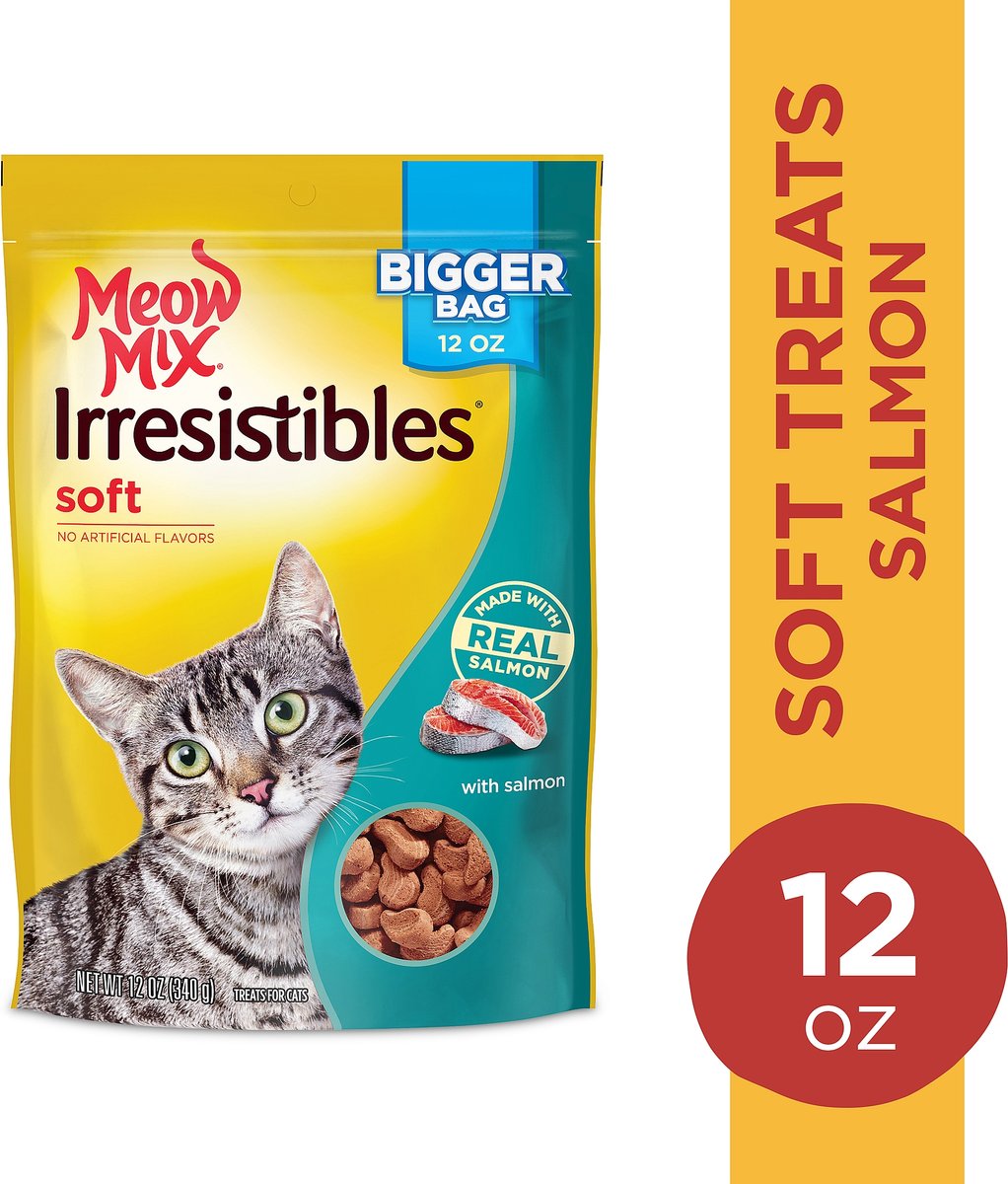 Meow Mix Irresistibles Crunchy Salmon & Ocean Whitefish Cat Treats