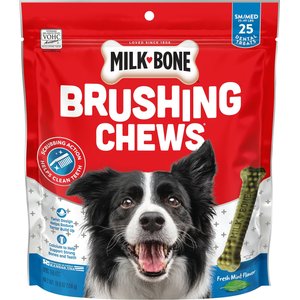 Milk-Bone Fresh Breath Brushing Chews Small/Medium Mint Flavor Daily Dental Dog Treats, 25 count